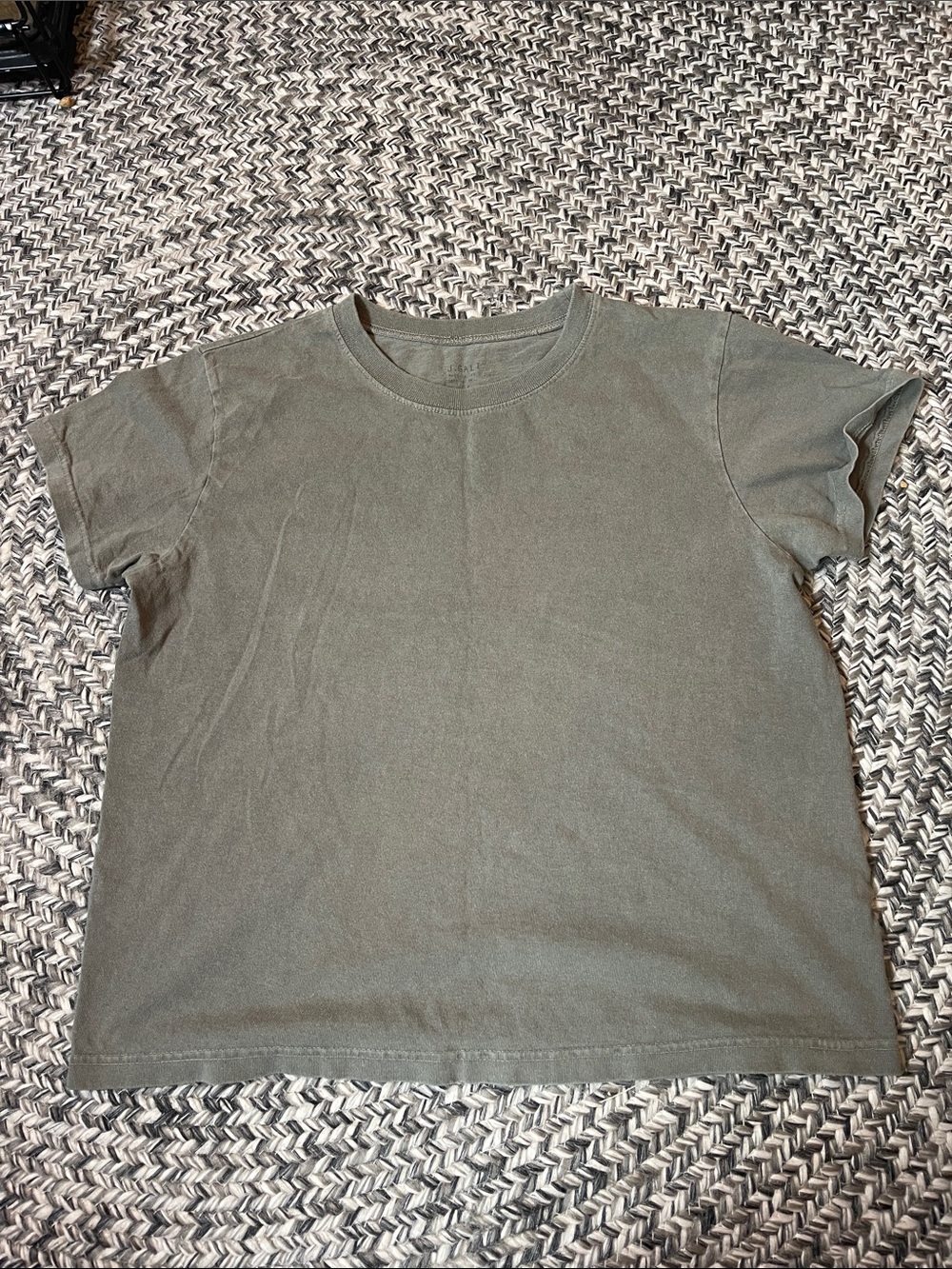 🎉 3 for $25 🎉 Everyday Crewneck Tee in Olive for Women